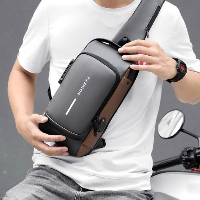 USB Charging Sport Sling Anti-Theft Shoulder Bag